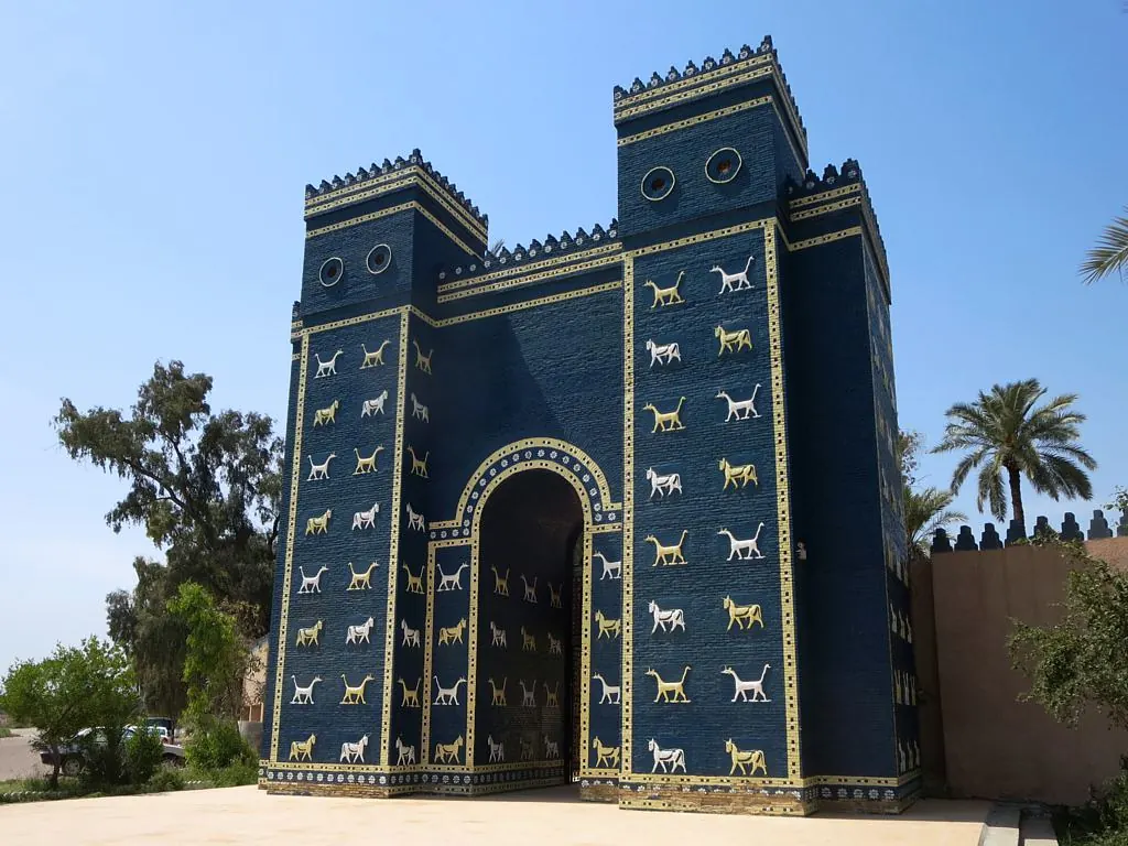 Ancient Babylonian Architecture: Ziggurats, Cities, and Legacy