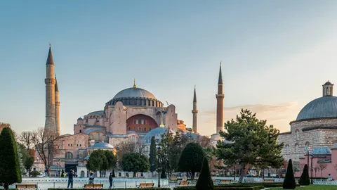 The Ultimate Guide to Byzantine Architecture: Definition and Style