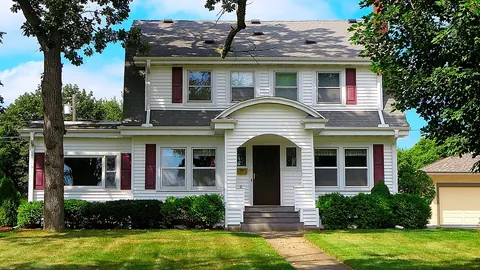 The Enduring Appeal Of Dutch Colonial Revival Architecture