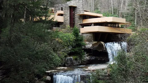 The Pathway of Modern Architecture Through History