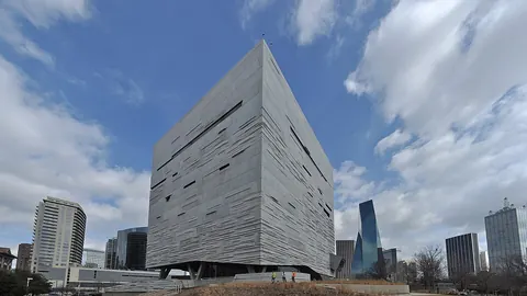 Impact of Morphosis Architects in Modern Architecture