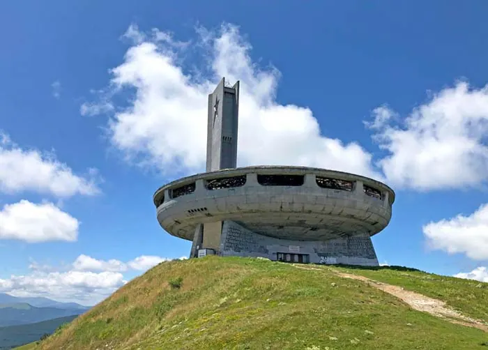 Modeling Buzludzha Monument