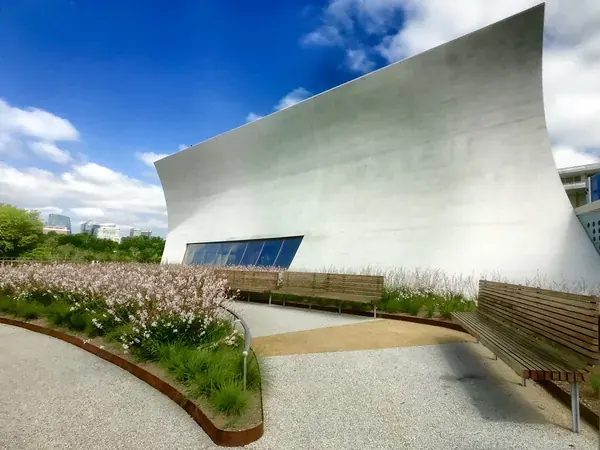 Steven Holl Architects v2 - 14